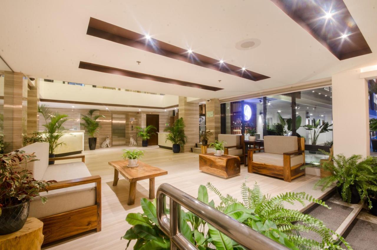 Commander Suites De Boracay Manoc-Manoc Bagian luar foto